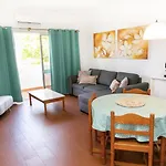 Beguest Sea Breeze Apartment